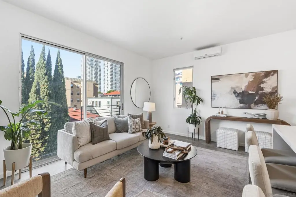 908 G St #17, San Diego, CA 92101 - #1