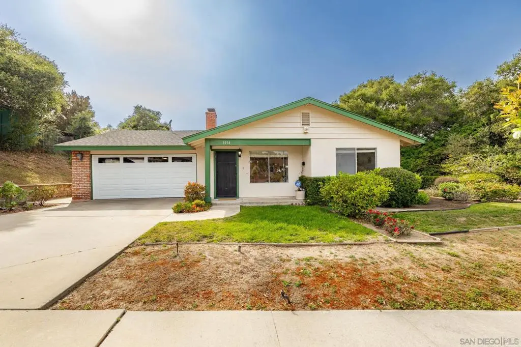 1014 E Bel Air Drive, Vista, CA 92084 - #1