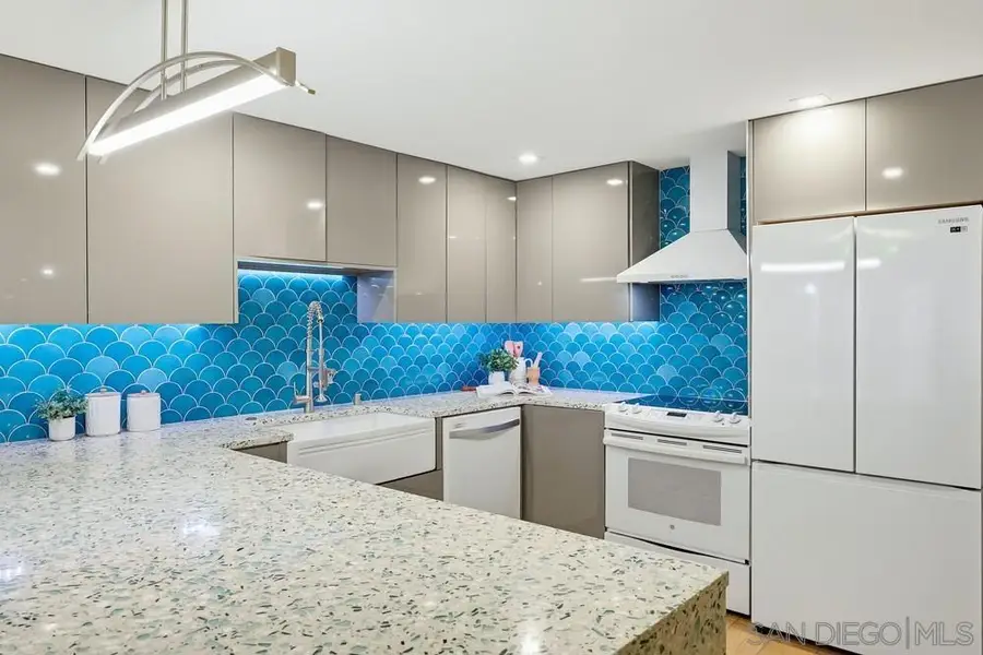 3916 Riviera Dr Unit 504, San Diego, CA 92109 - #3