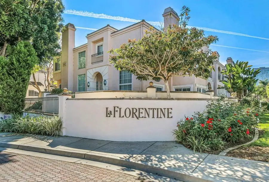 5117 Renaissance Ave #D, San Diego, CA 92122 - #2