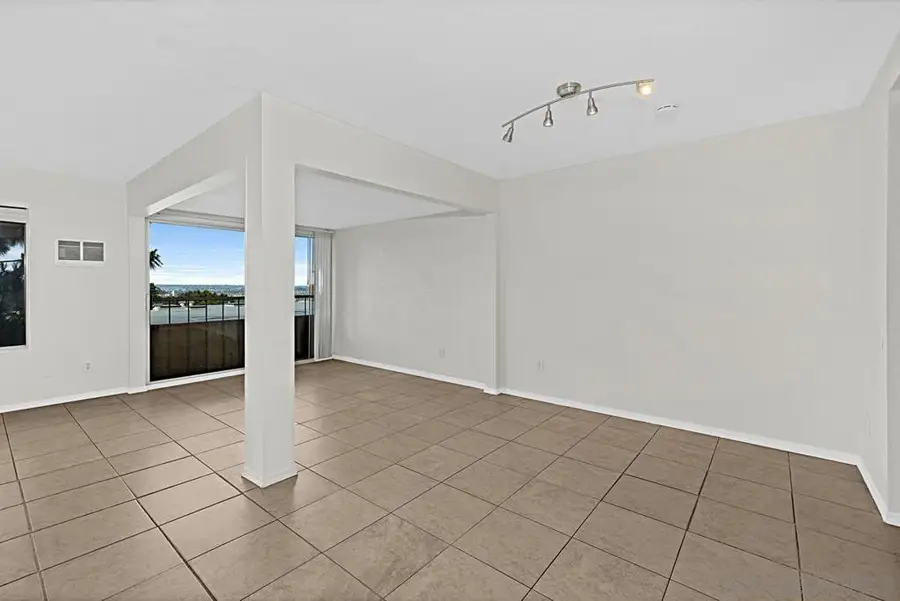 6361 Caminito Andreta, San Diego, CA 92111 - #3