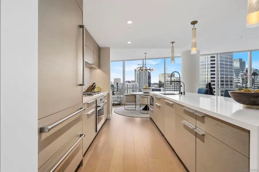 888 W E #2405, San Diego, CA 92101 - #2