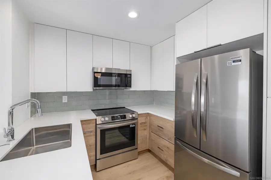 3020 Cowley Way #208, San Diego, CA 92117 - #3