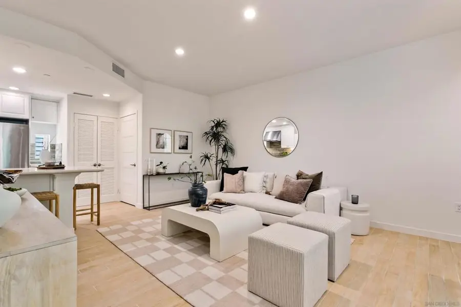 1056 Pearl St #14, La Jolla, CA 92037 - #3