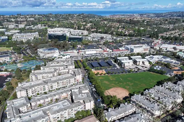 3887 Pell Pl. #314, San Diego, CA 92130