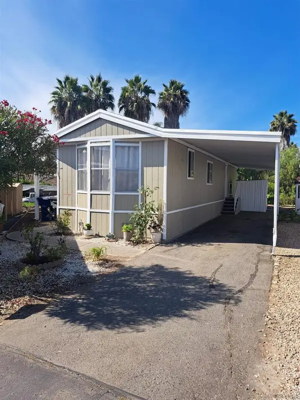 2907 S Santa Fe Ave. #10, San Marcos, CA 92069