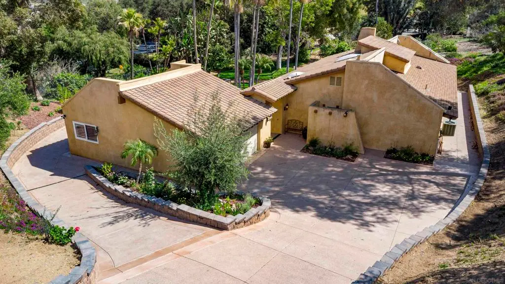 1315 Macadamia Drive, Fallbrook, CA 92028 - #1