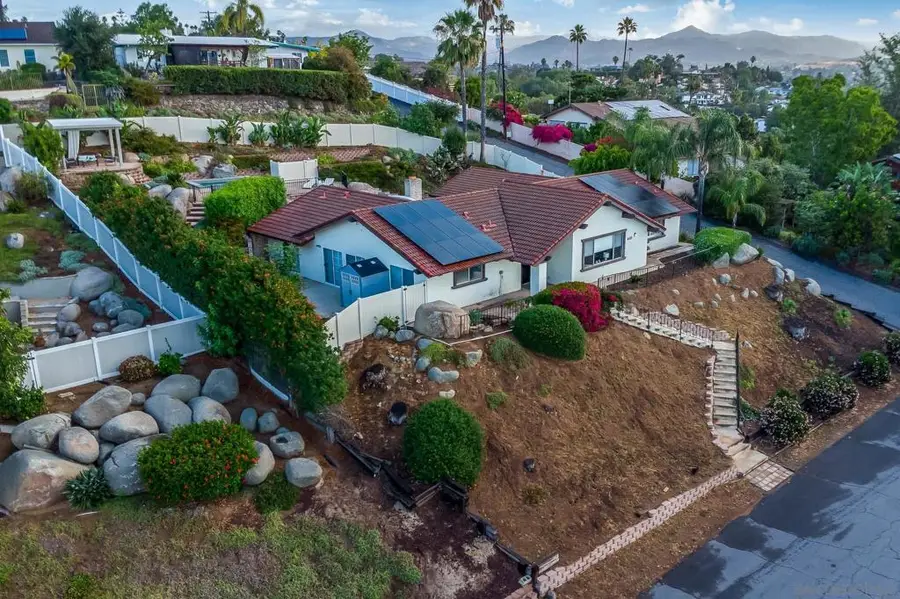 410 Mira Loma Ln, Escondido, CA 92025 - #2