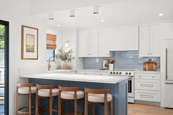 Address Withheld By Seller, Solana Beach, CA 92075