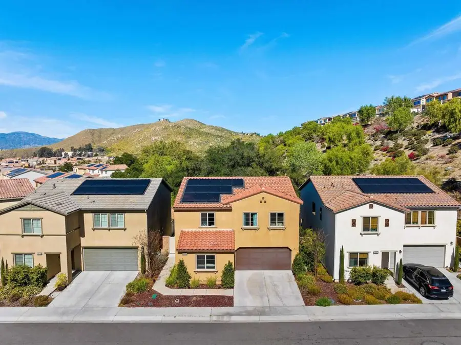 24060 Raptor Way, Lake Elsinore, CA 92532 - #2