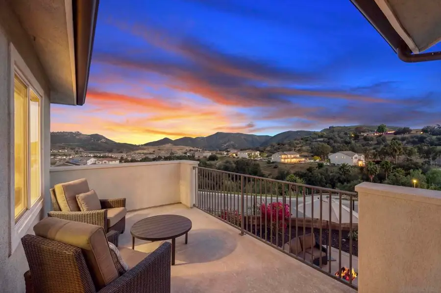 2966 Hayloft Pl, Escondido, CA 92029 - #2