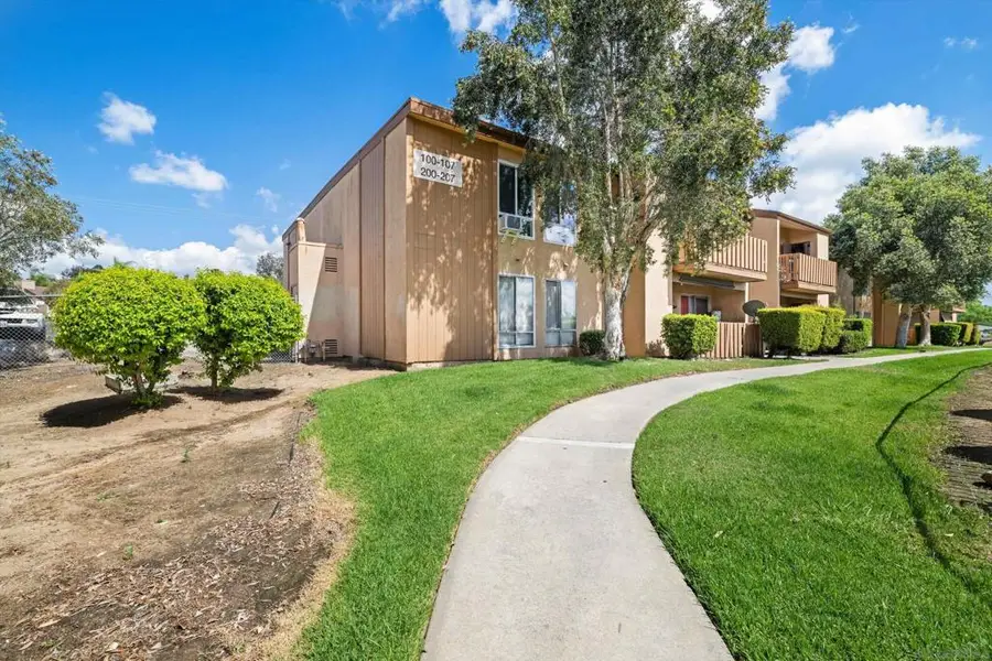 1051 Rock Springs #202, Escondido, CA 92026 - #2