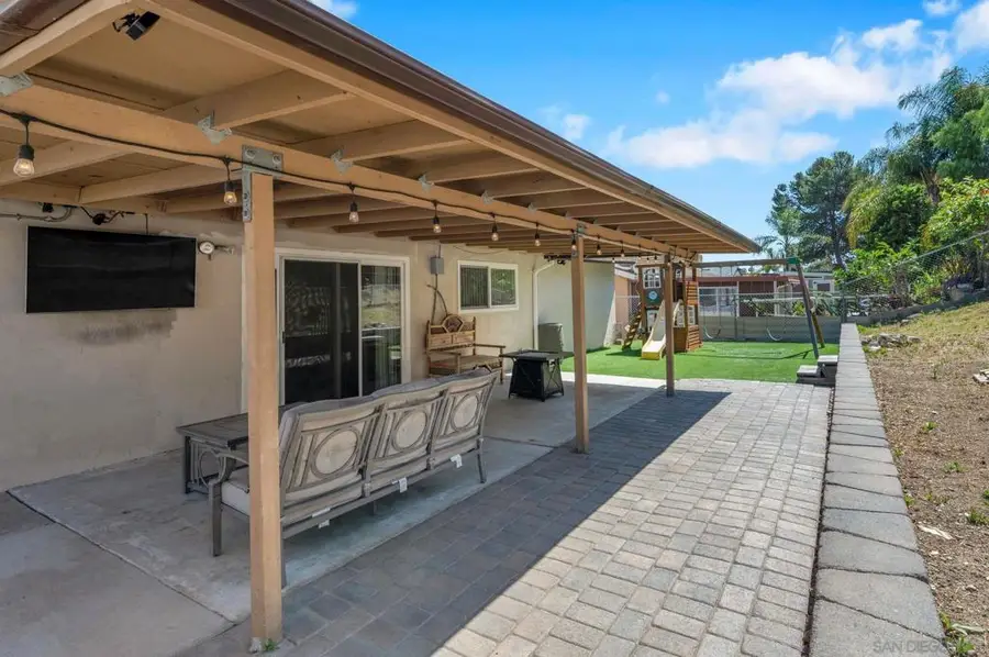 10354 Elmdale Dr, Spring Valley, CA 91977 - #3