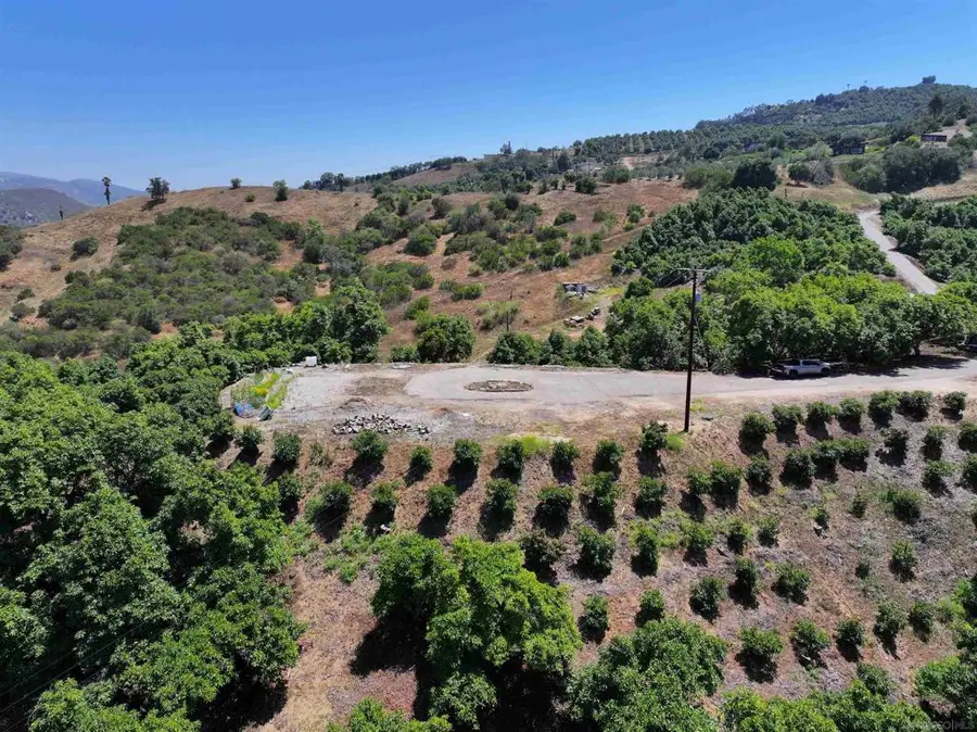 2682 Canyon Crest Dr., Escondido, CA 92027 - #3