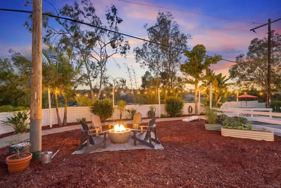 133 Ocean View Ct, Vista, CA 92084 - #3