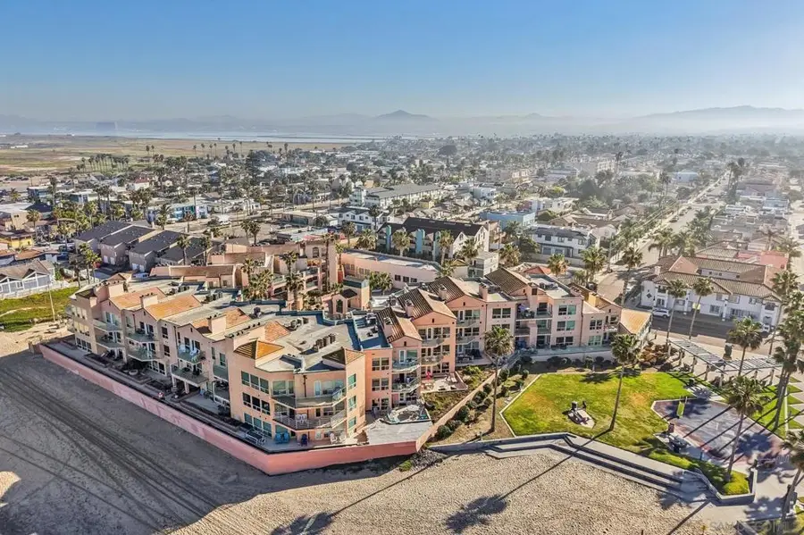 714 Seacoast Dr #104, Imperial Beach, CA 91932 - #3