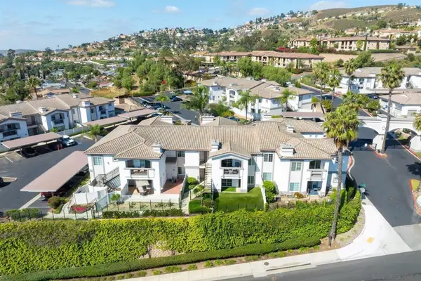 2708 Lake Pointe #209, Spring Valley, CA 91977