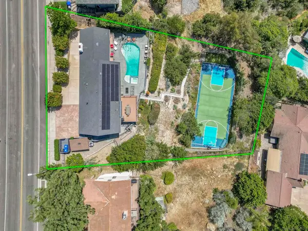 Address Withheld By Seller, San Diego, CA 92120