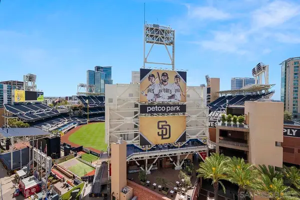 325 7th Avenue #905, San Diego, CA 92101