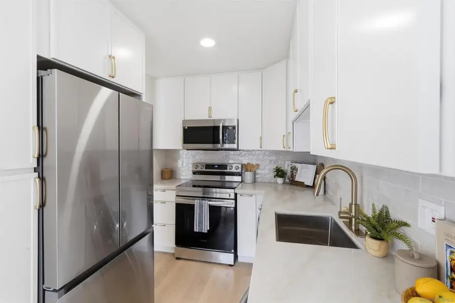 4750 Noyes St #204, San Diego, CA 92109 - #2