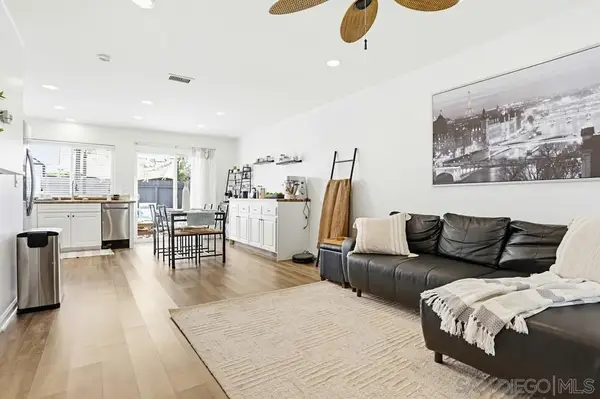 3466 Seabreeze Walk, Oceanside, CA 92056