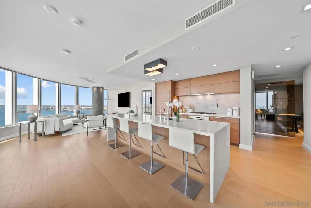 888 W E #3002, San Diego, CA 92101 - #1