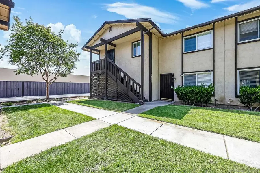 10333 Carefree Dr, Santee, CA 92071 - #2