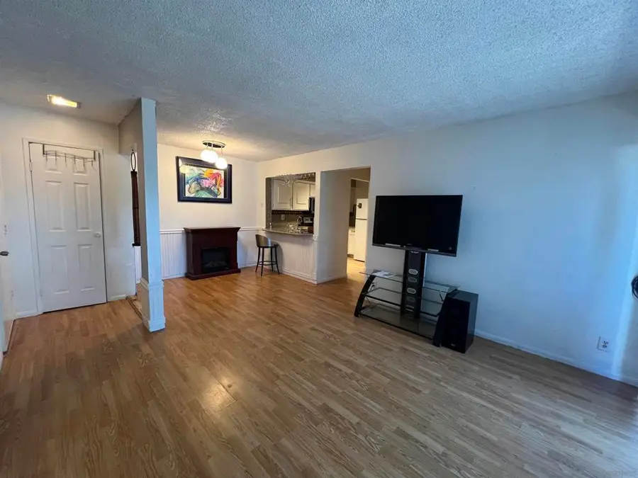 8043 Caminito De Pizza #B, San Diego, CA 92108 - #3