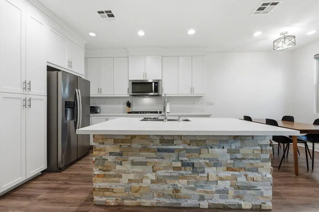 2464 Solara Lane, Vista, CA 92081 - #1