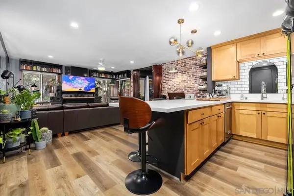 1775 Diamond #105, San Diego, CA 92109