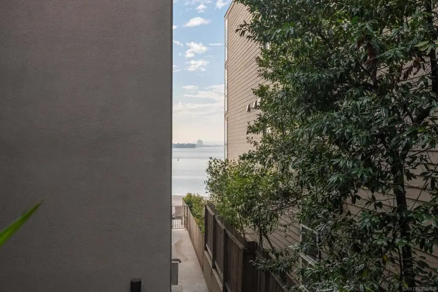 1235 Parker Pl #2B, San Diego, CA 92109 - #3