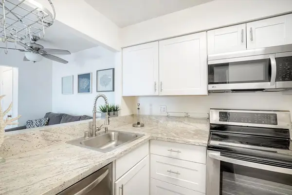 1337 Caminito Gabaldon #H, San Diego, CA 92108