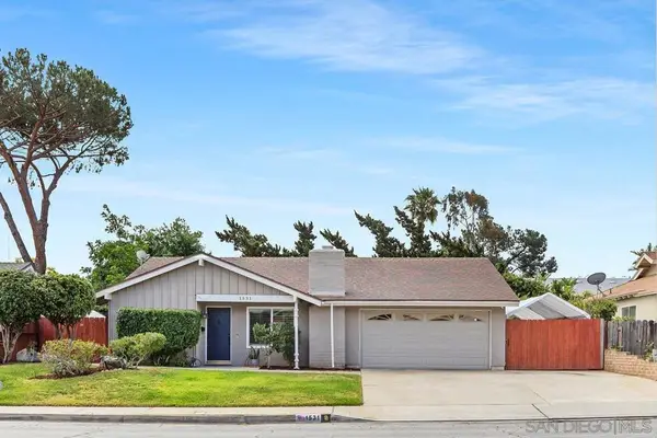 1531 Oak Hill Dr, Escondido, CA 92027