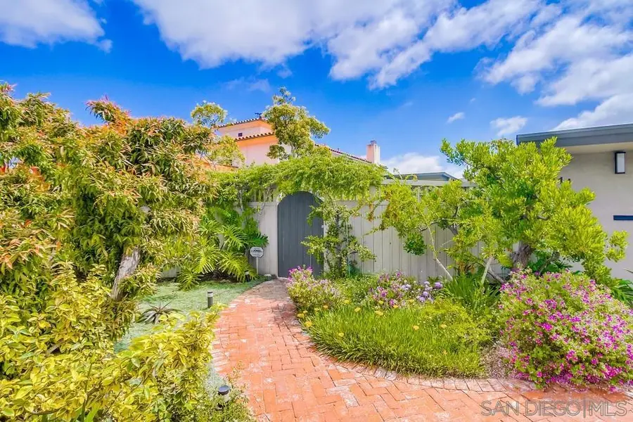 2111 Mergho Impasse, San Diego, CA 92110 - #2