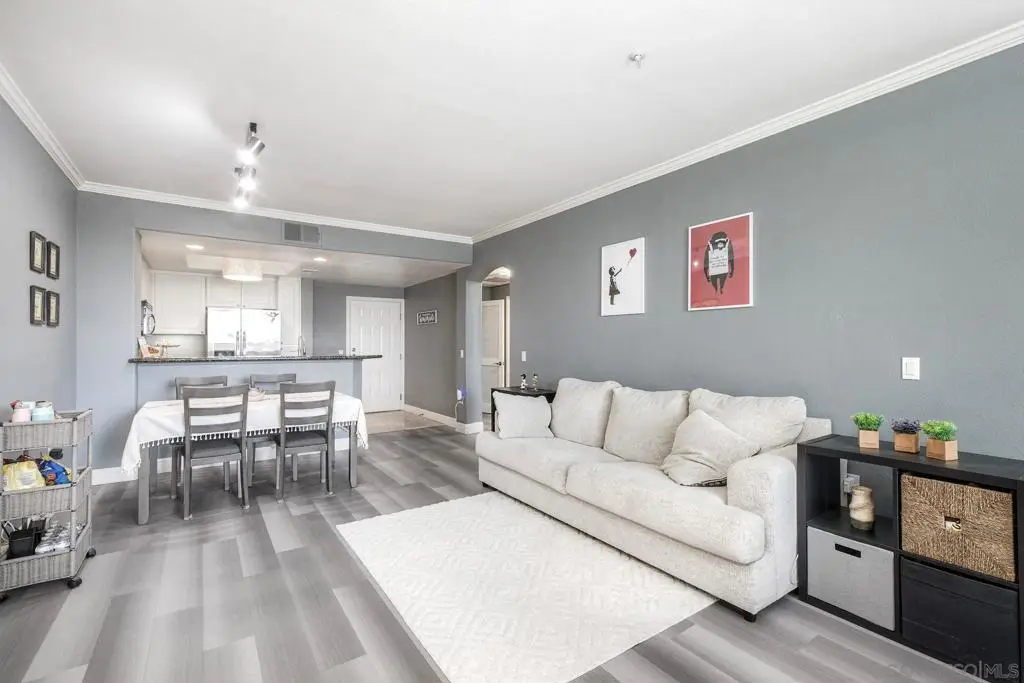 9253 Regents Rd. #A305, La Jolla, CA 92037 - #1