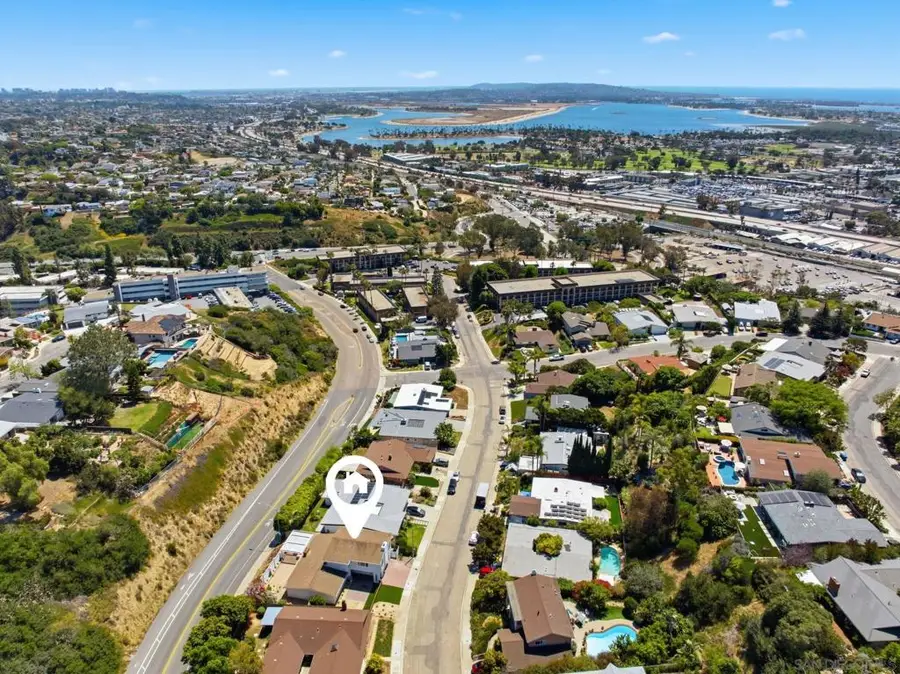 3855 Southview, San Diego, CA 92117 - #3
