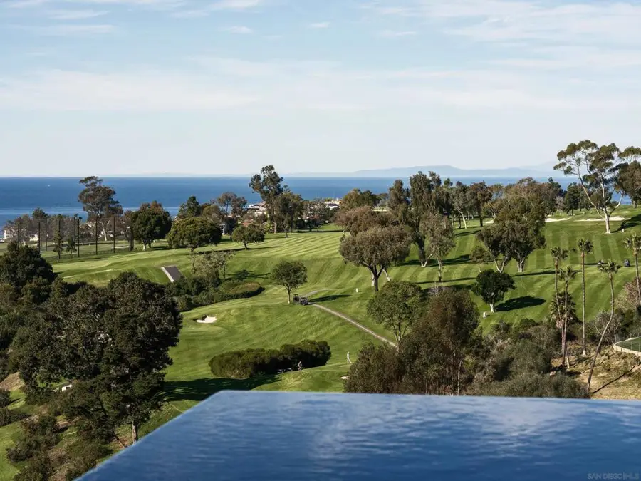 6627 Muirlands Dr, La Jolla, CA 92037 - #2