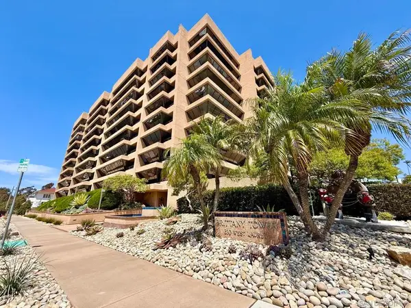 230 W Laurel St #204, San Diego, CA 92101