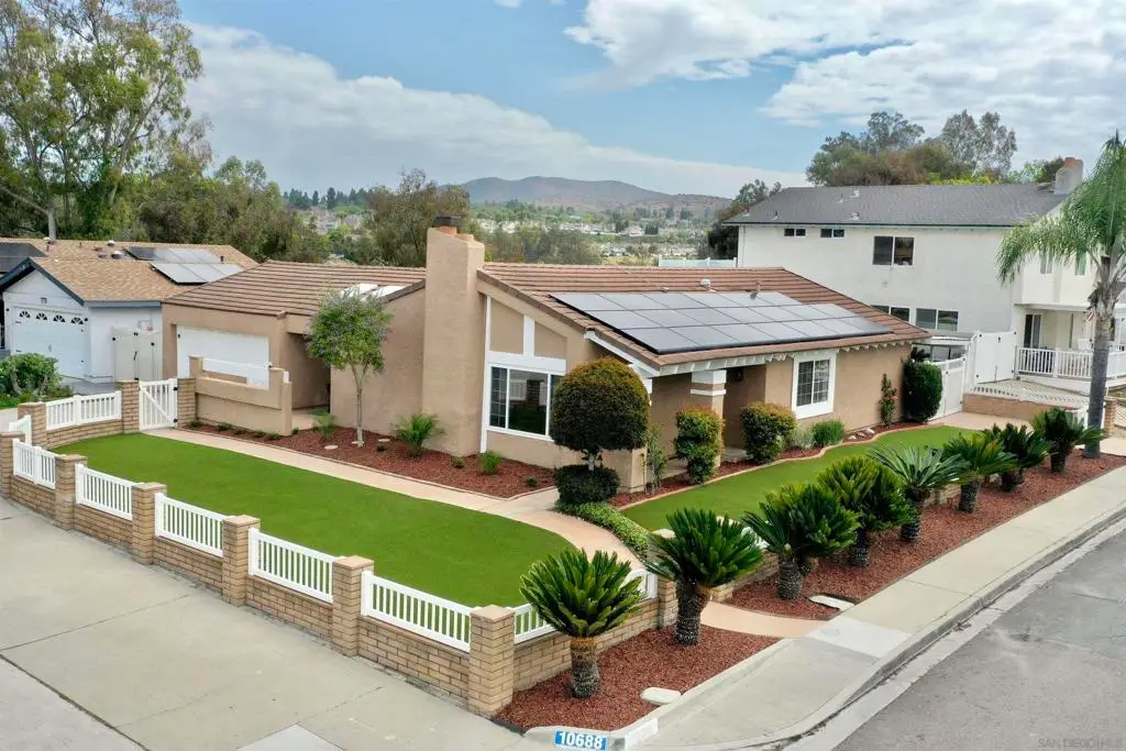 10696 Gabacho Drive, San Diego, CA 92124 - #1