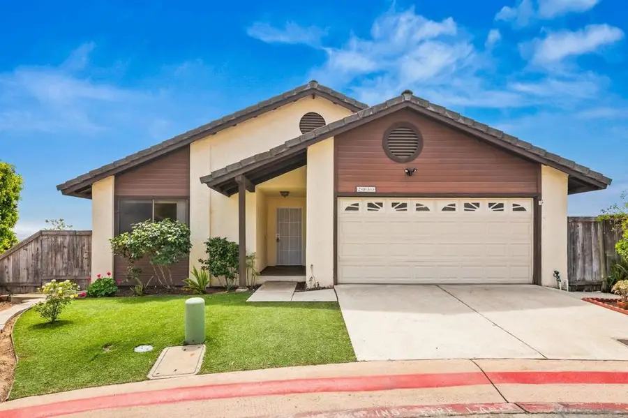 2033 Fiesta Glen, Escondido, CA 92027 - #2