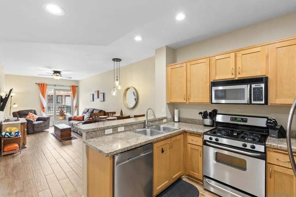 450 J St #3041, San Diego, CA 92101 - #1