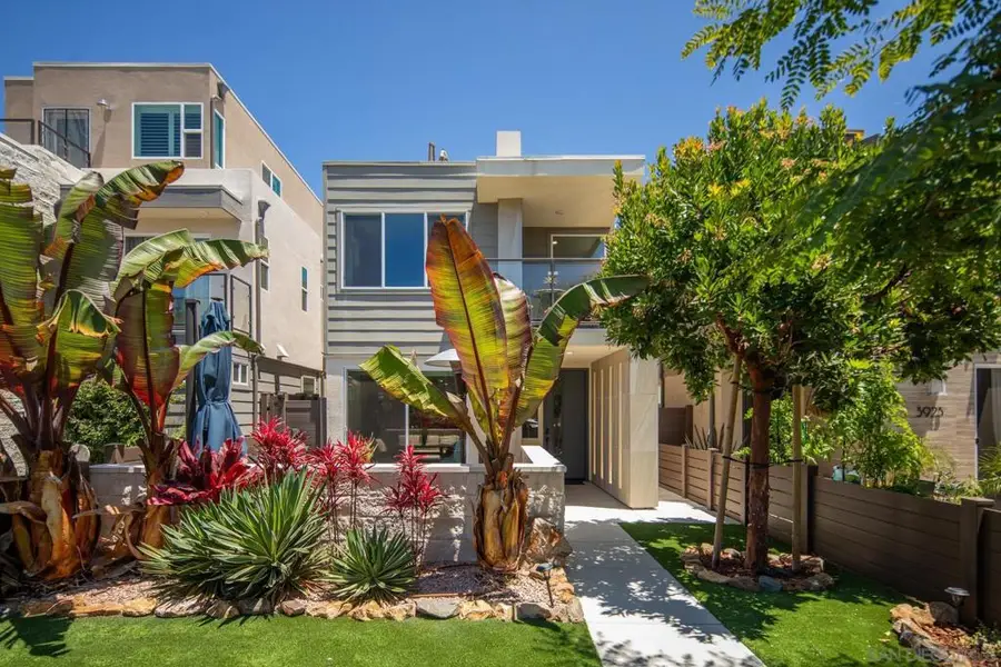 Address Withheld By Seller, San Diego, CA 92109 - #2