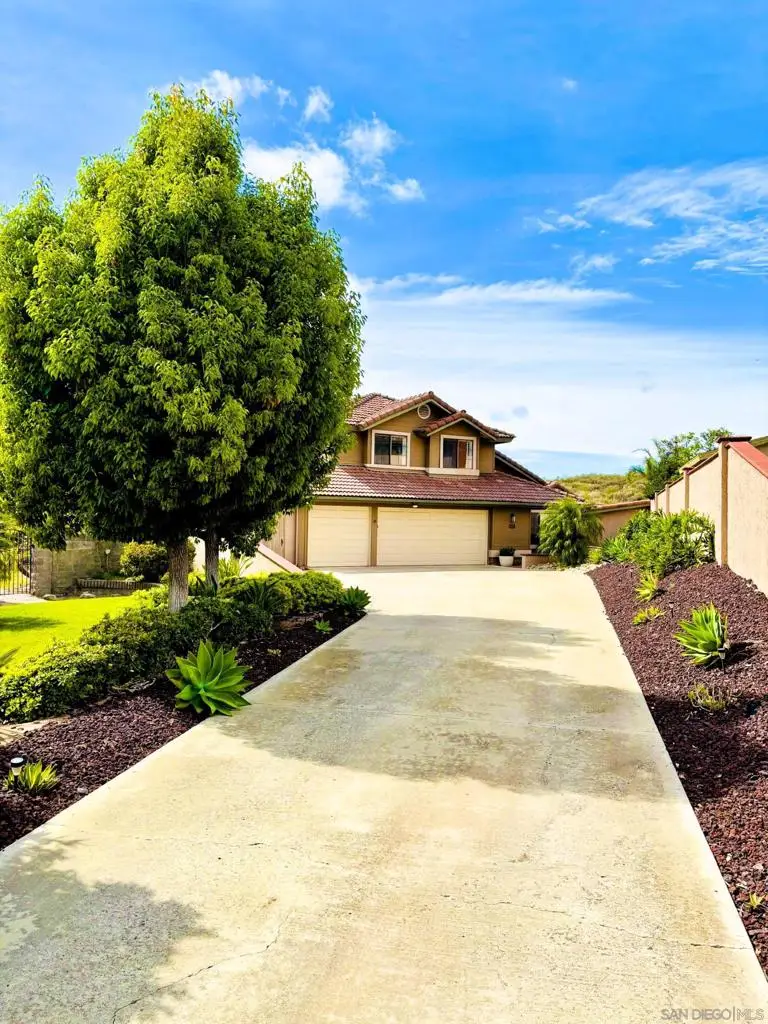 672 Chateau Place, Escondido, CA 92029 - #2