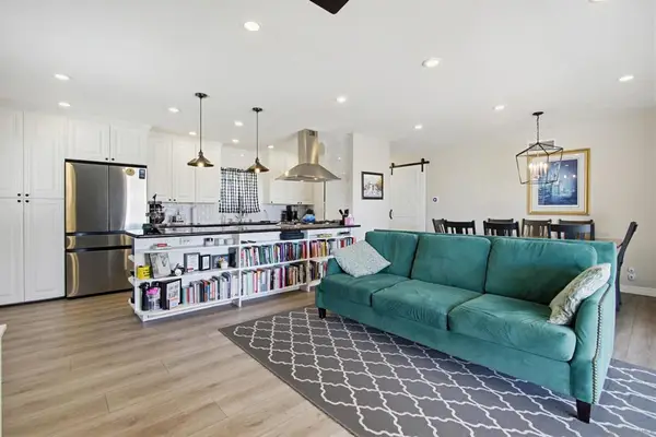 8426 Fireside Ave, San Diego, CA 92123