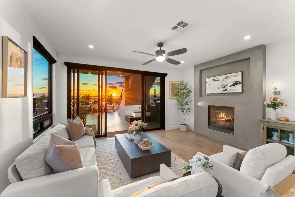 2634 Hartford, San Diego, CA 92110 - #1