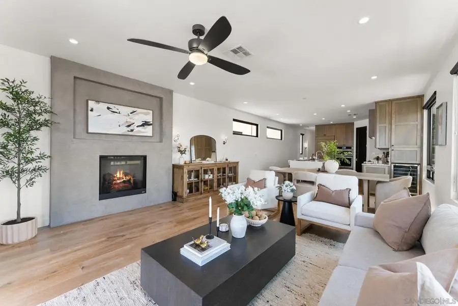 2634 Hartford, San Diego, CA 92110 - #3