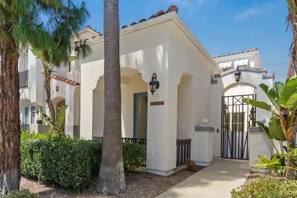 2742 Laning, San Diego, CA 92106
