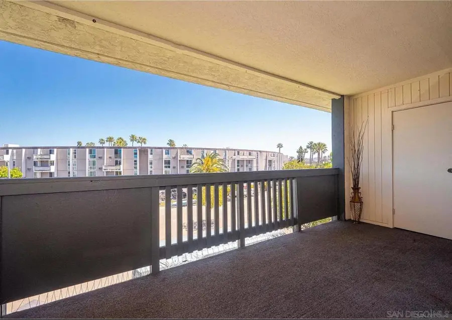 3098 Rue Dorleans #325, San Diego, CA 92110 - #2