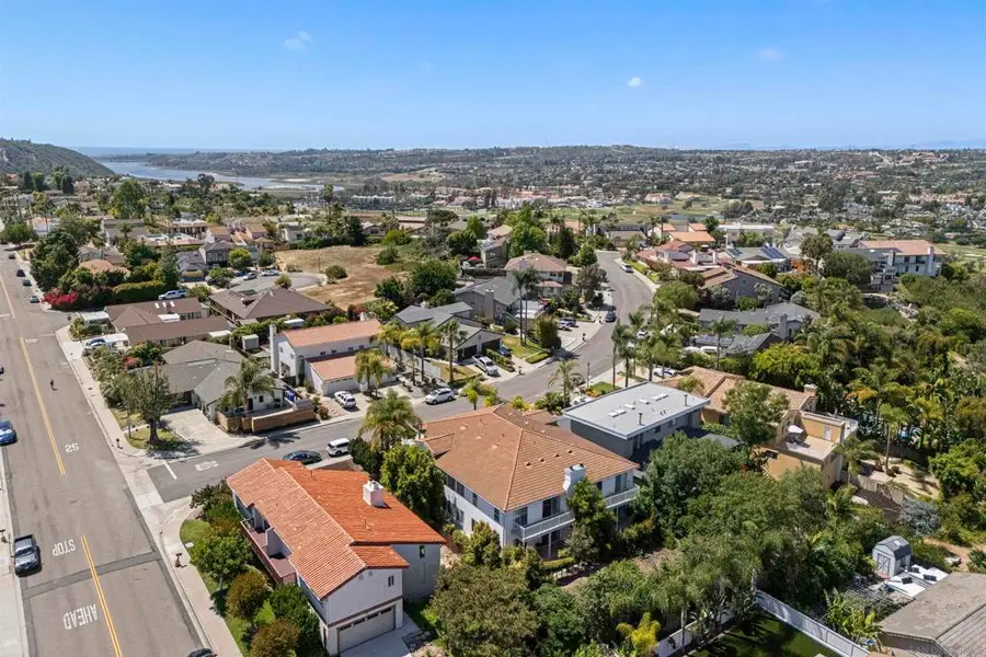2448 Sacada Cir, Carlsbad, CA 92009 - #2