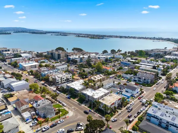 Address Withheld By Seller, San Diego, CA 92109